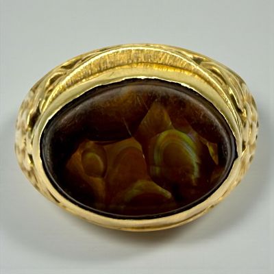 14K Gold & Fire Agate Men's Ring. Marked 14K 
Ring Size: 10 1/4 
Total Weight: 10.3g 
Condition: Good