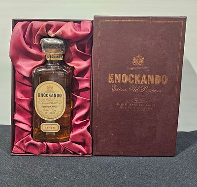 Garrafa de whisky knockando 1970