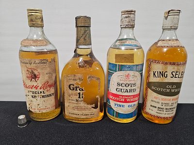 4 garrafas de whisky diversas