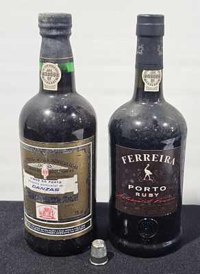 2 garrafas de vinho do porto diversas