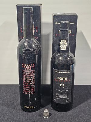 2 garrafas de vinho do porto diversas