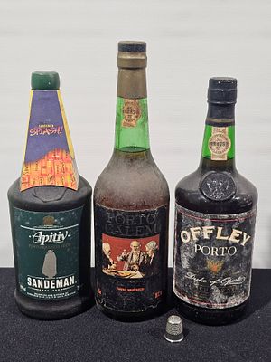 3 garrafas de vinho do porto diversas