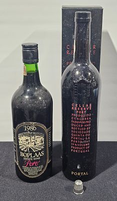 2 garrafas de vinho do porto diversas