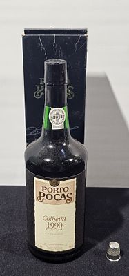 Garrafa de vinho do porto poças 1990