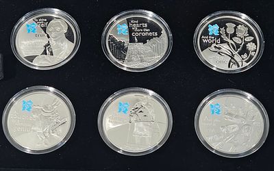 The royal mint a celebrations of britain 5£ proof em prata 925