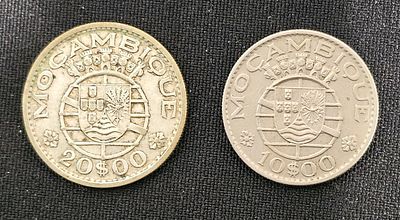10 escudos 1970 e 20 escudos moçambique 1960 em prata