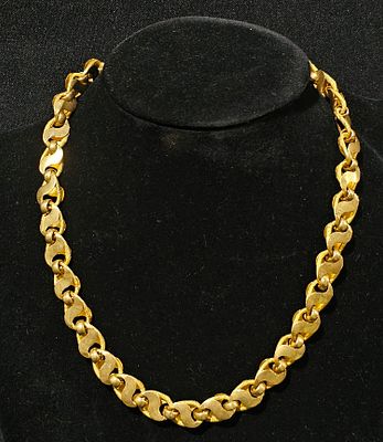Colar em ouro 800 com filigrana, com 21,83 gramas