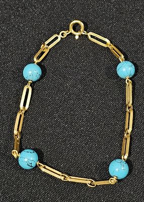 Pulseira em ouro 800 com pérolas turquesa, com 9,4 gramas