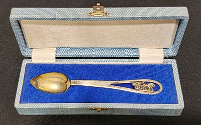 Estojo com colher em prata &aacute;guia com 15 gramas