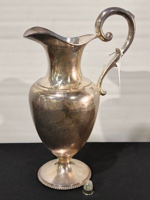 Jarro antigo em casquinha EPNS, com 33cm