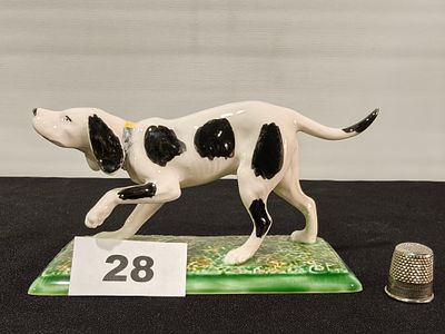 Estatueta de c&atilde;o possivelmente caldas da rainha, com 9x14x6cm