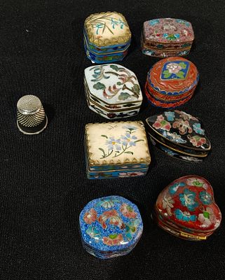 8 caixas em closon&eacute; com pintura