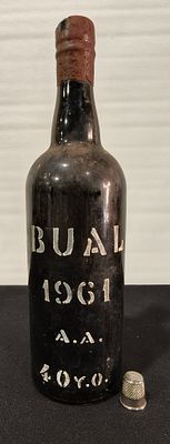 Garrafa de vinho madeira boal 1971 A.A.