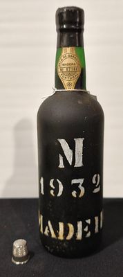 Garrafa vinho Madeira M 1932 Borges H M
