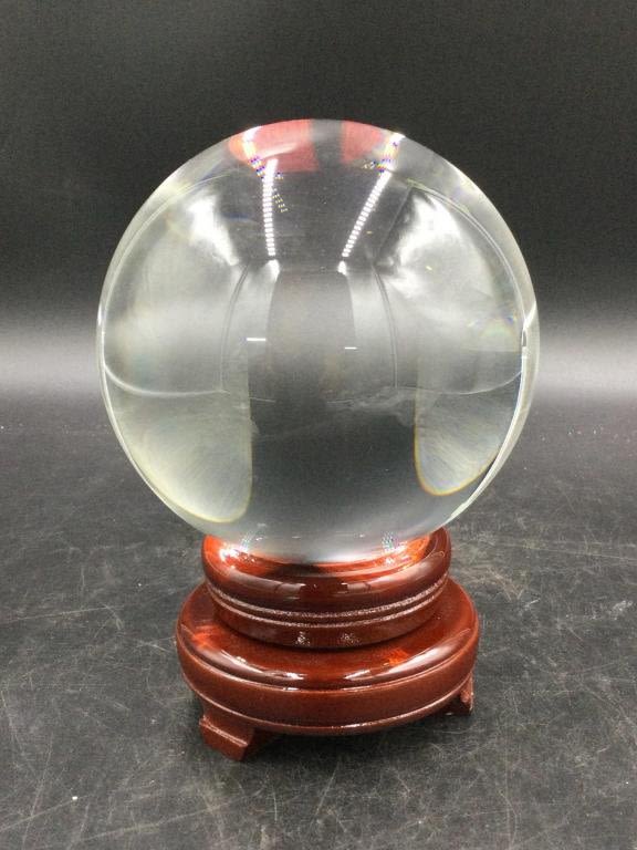 Lot 22: Crystal Ball