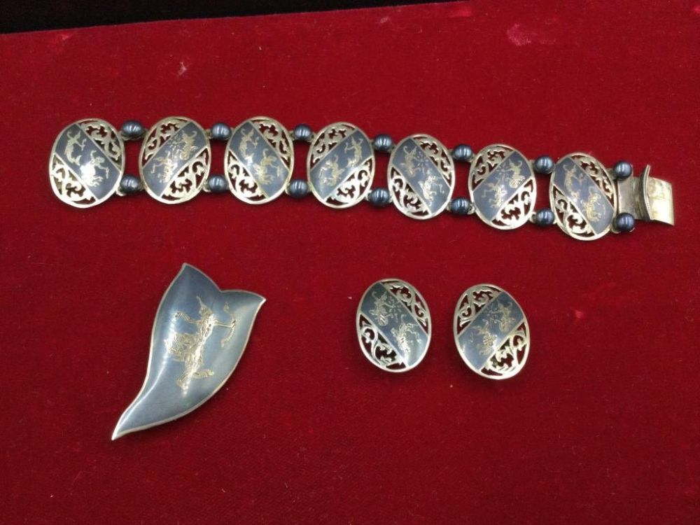 Lot 27: Vintage Siam Jewelry "Sterling"