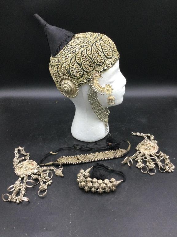 Lot 49: Vintage Ceremonial Head Dress & more