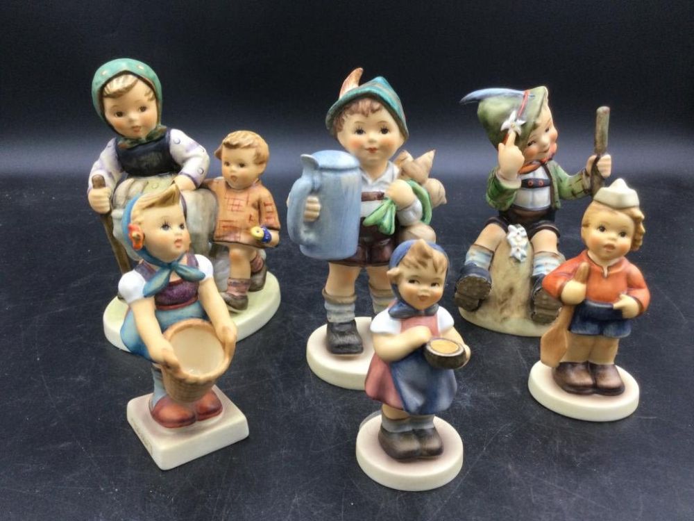Lot 51: Vintage Hummels