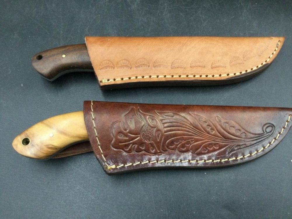Lot 81: Damascus Knives