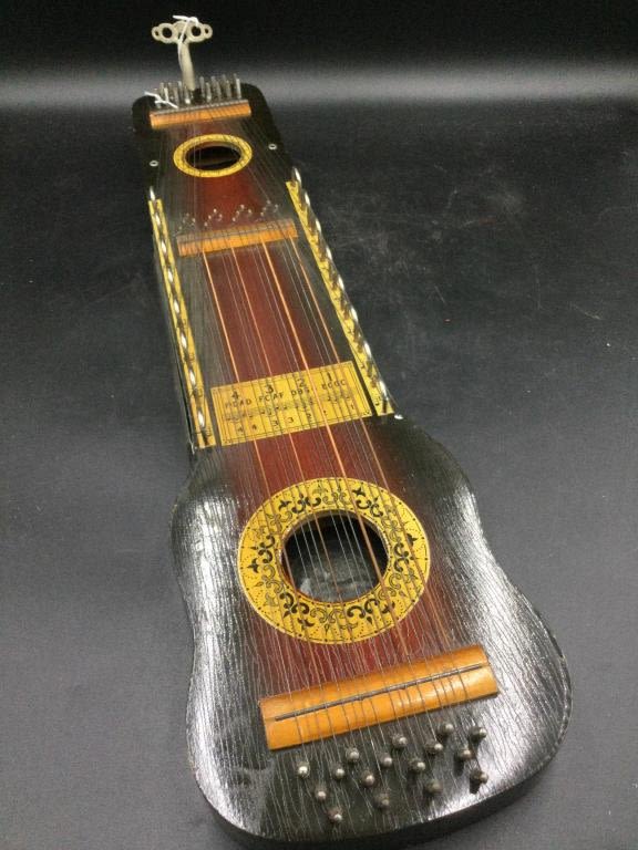 Lot 113: Vintage Antique Ukelin Ukelele Hawaiian Art Violin