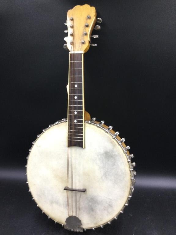 Lot 119: Vintage Mando Banjo 1923