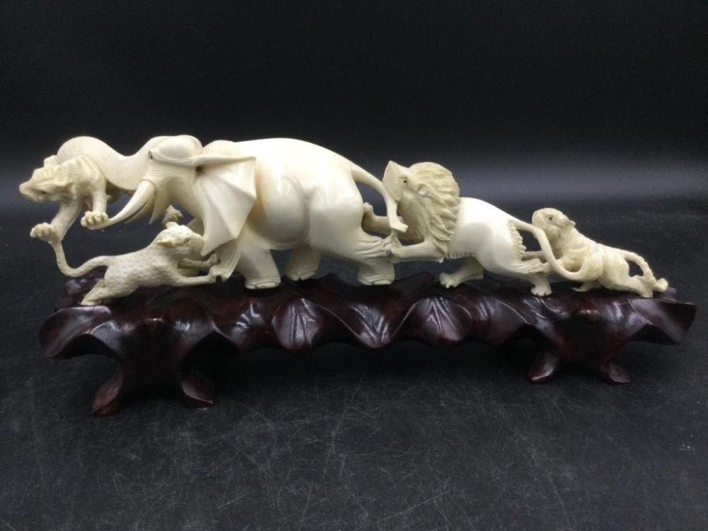 Lot 153: Carved Animals