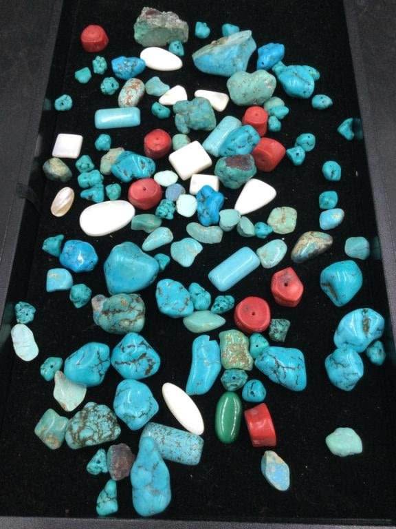Lot 158: Gemstones