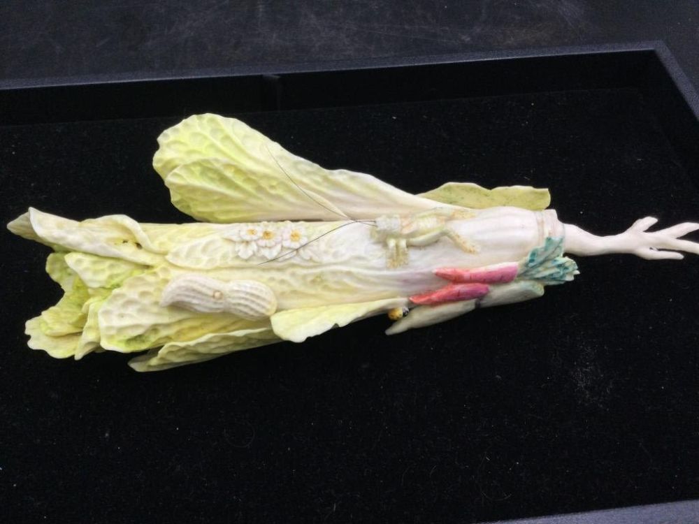 Lot 176: Carved Lettuce