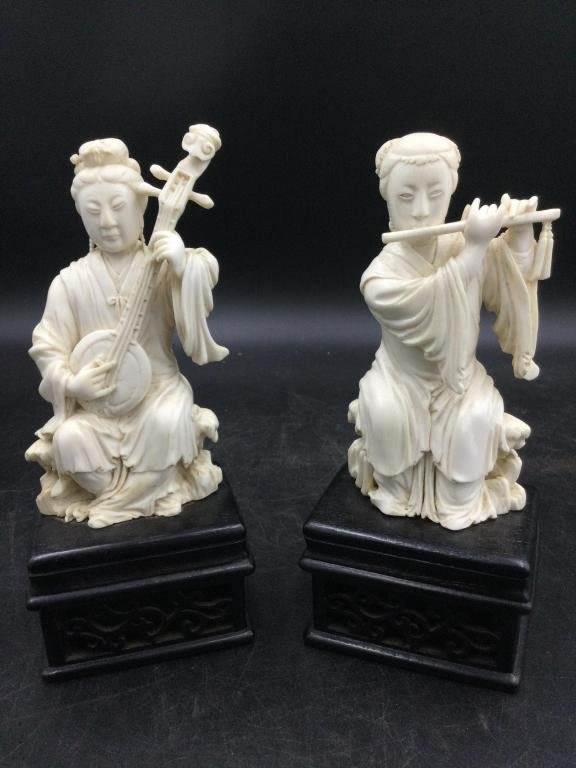 Lot 200: Carved Musicians