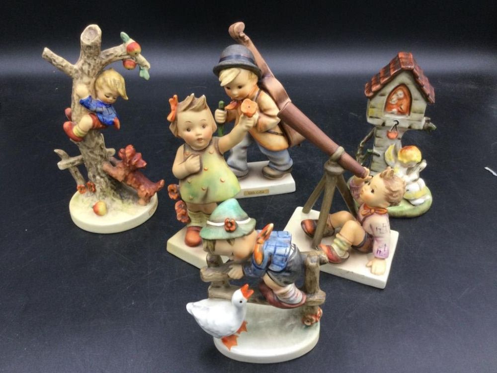 Lot 253: Hummels