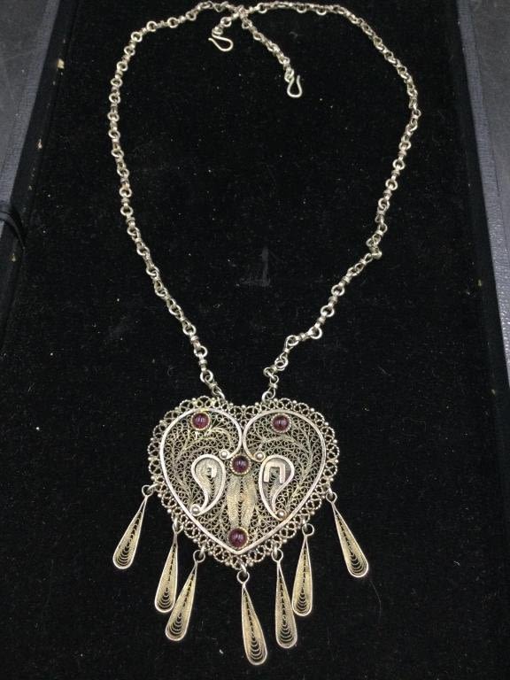 Lot 256: Vintage Mid Eastern Silver Necklace