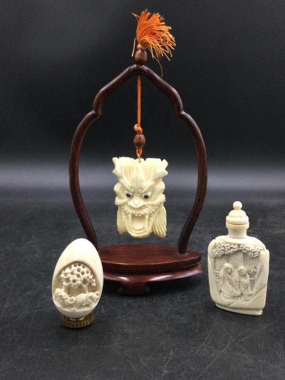 Lot 262: Carved Items