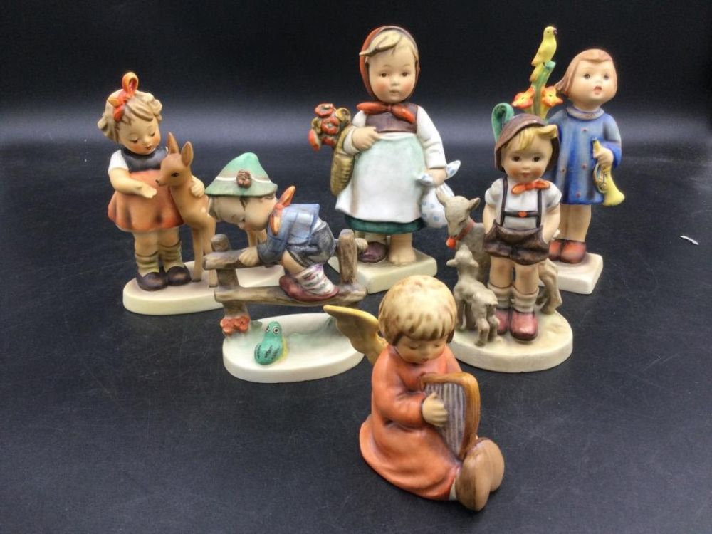 Lot 266: Vintage Hummels