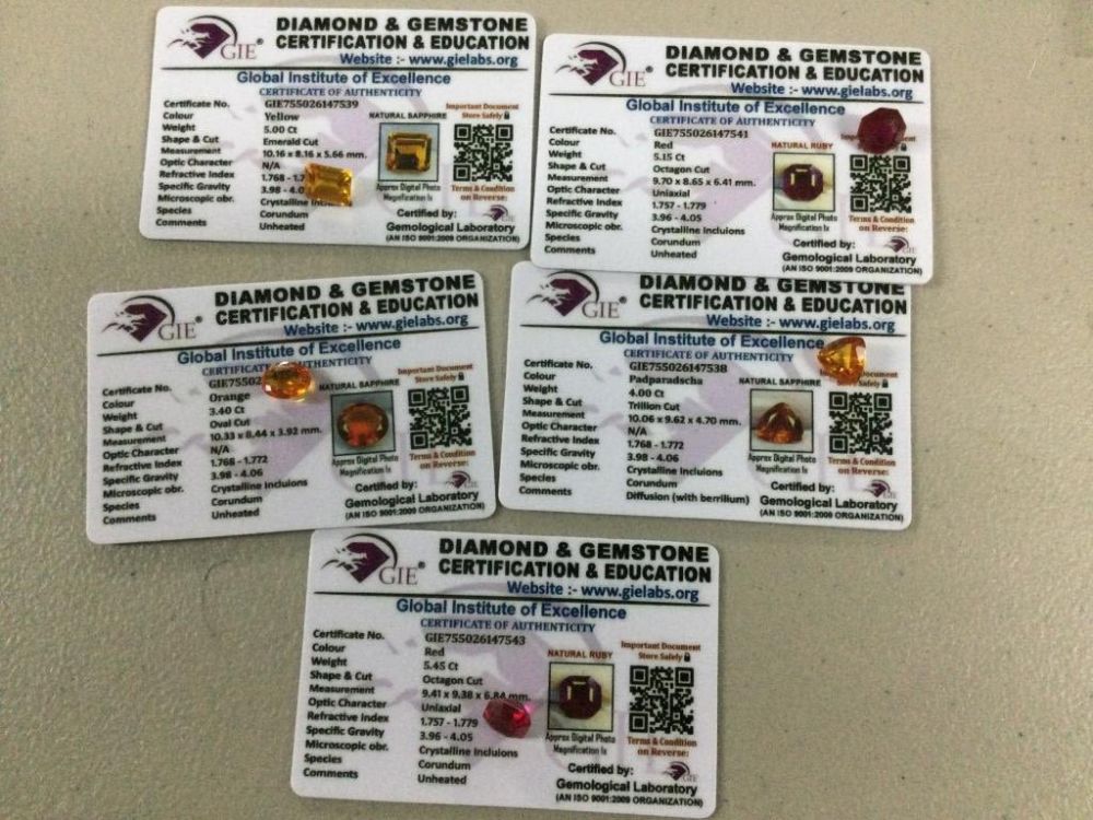 Lot 18: Gemstones