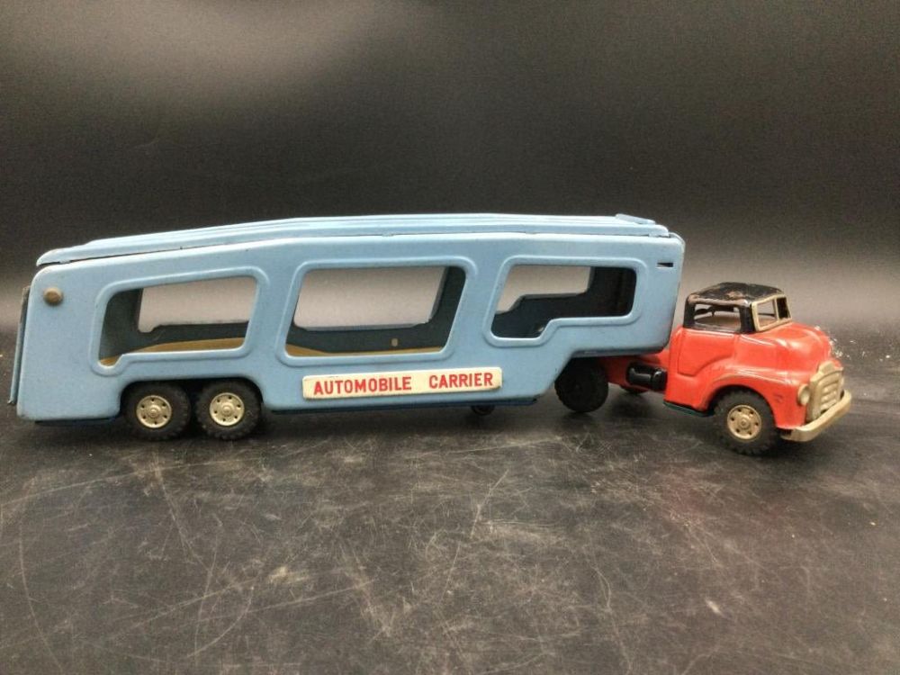 Lot 25: Vintage Toy Truck