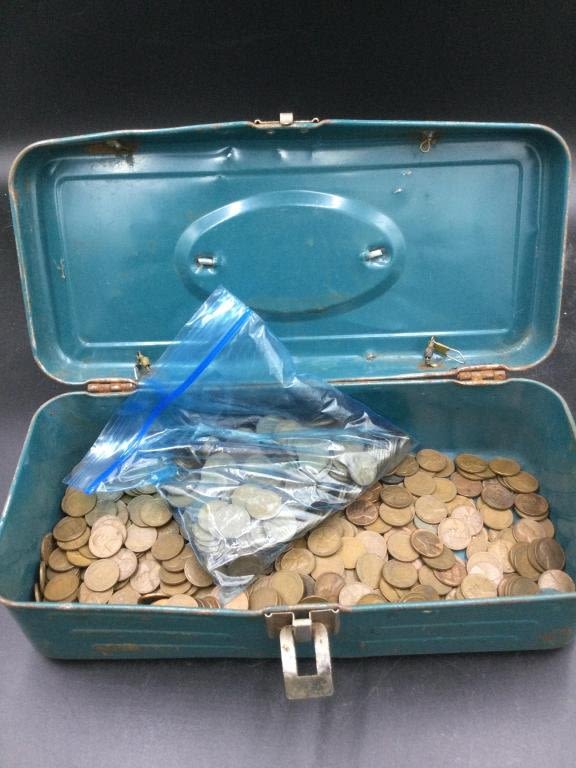 Lot 26: Vintage Pennies