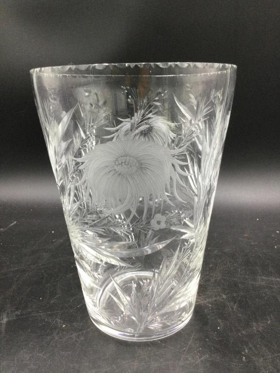Lot 75: Hawke Crystal Vase