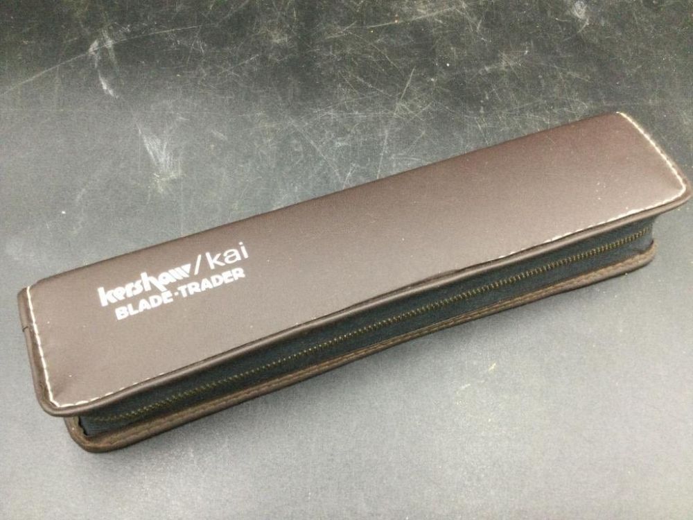 Lot 98: Kershaw by Kai Trader Knife Set