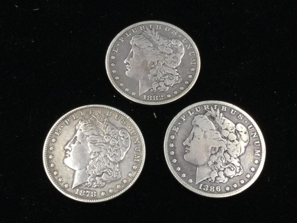 Lot 121: Morgan Silver Dollars