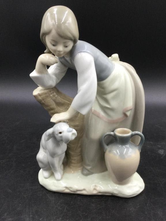 Lot 212: Lladro "Caress & Rest"