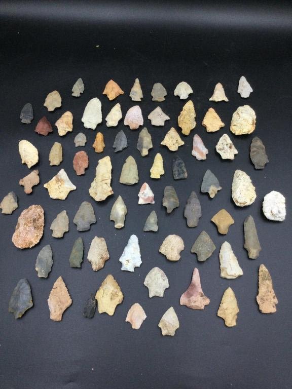 Lot 254: Vintage Arrowheads