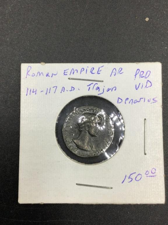 Lot 257: Roman Empire Coin