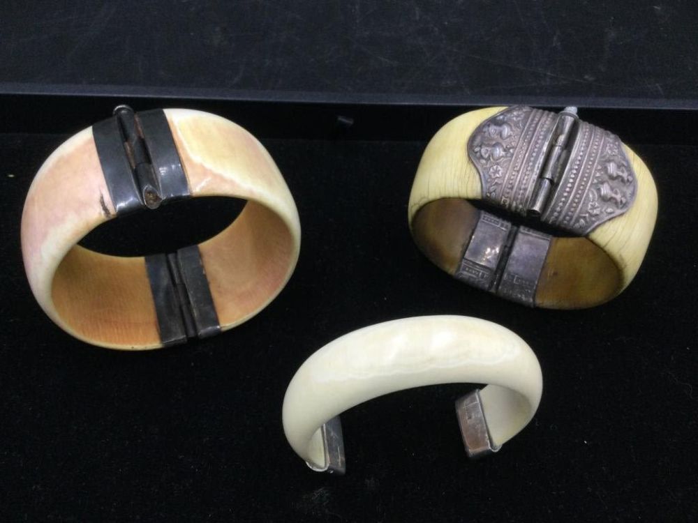 Lot 86: Cuff Bracelets