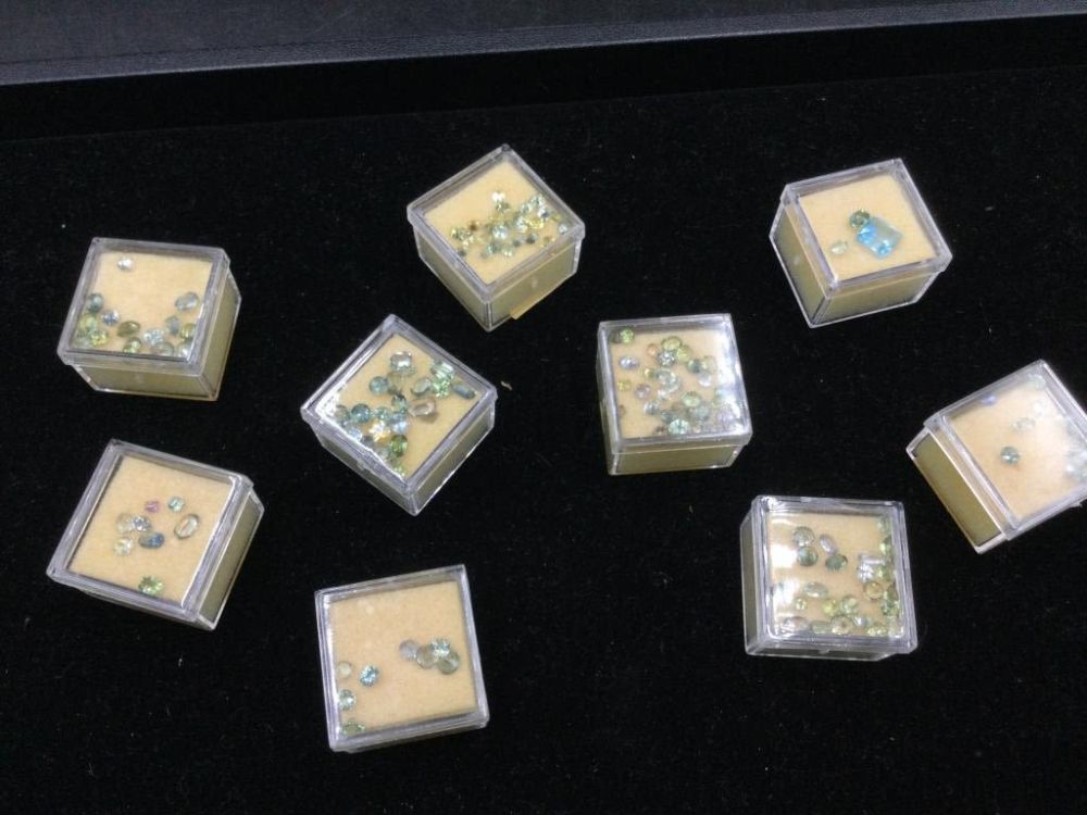Lot 103: Gemstones