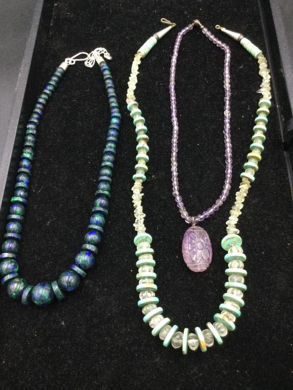 Lot 129: Gemstone Necklace