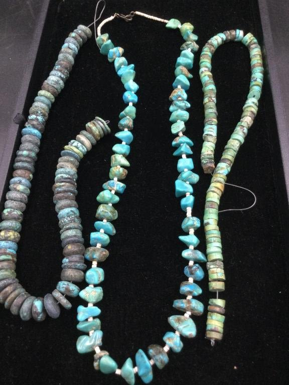 Lot 164: Vintage Turquoise Strands