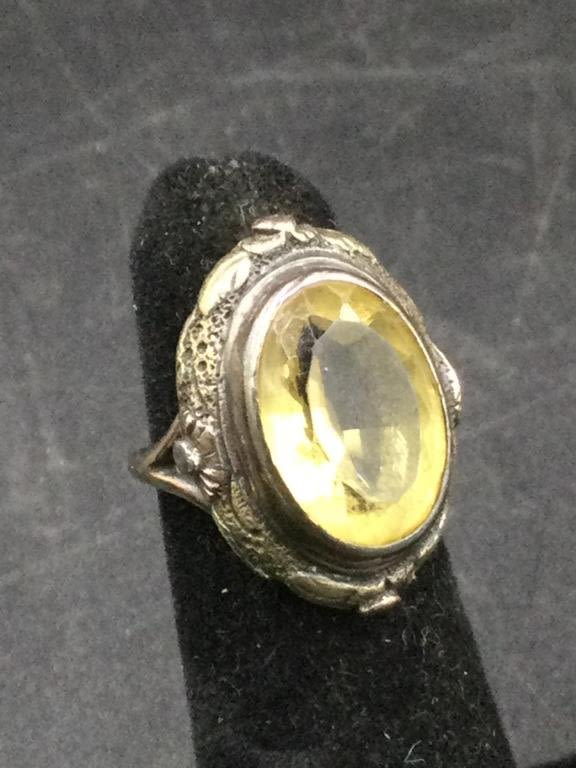 Lot 168: Vintage14kt Ring