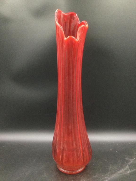Lot 182: Large Stretch Glass