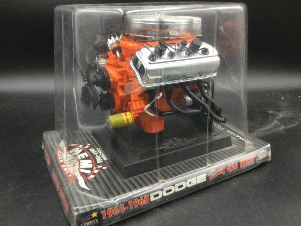 Lot 184: Dodge Hemi Motor