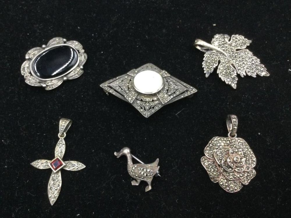 Lot 207: Vintage Sterling Pins/Pendants